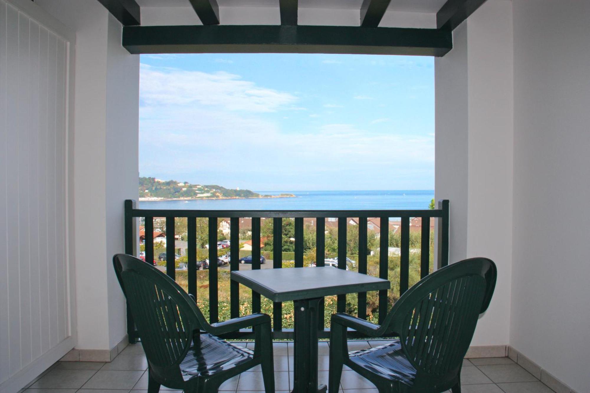 Azureva Hendaye Hotel Exterior photo